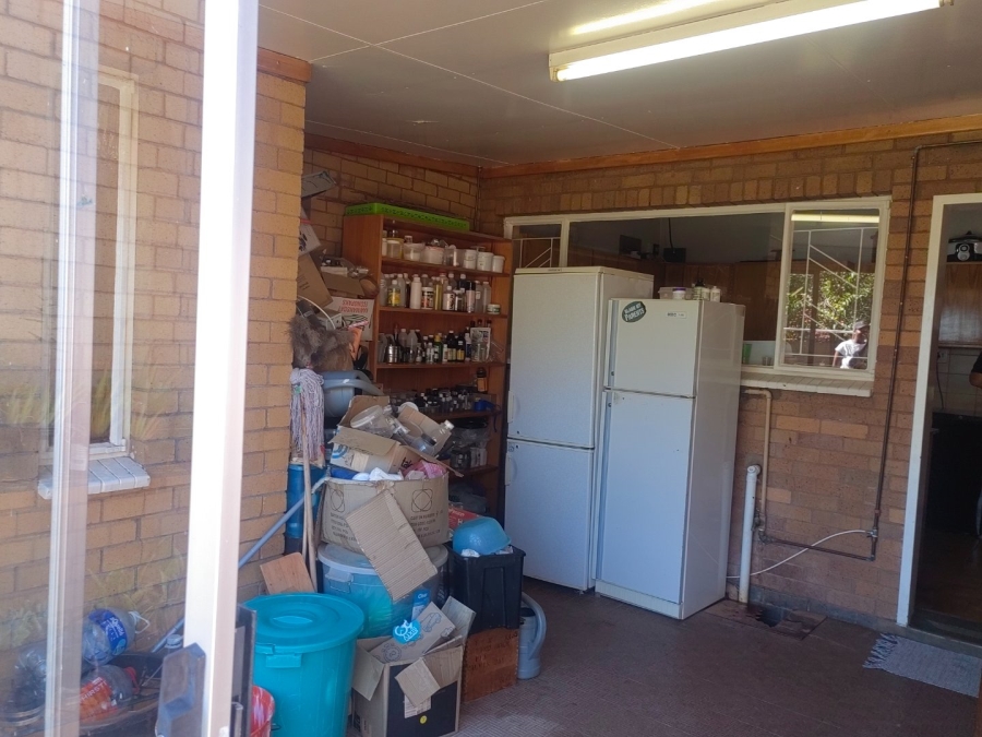 4 Bedroom Property for Sale in Heuwelsig Northern Cape